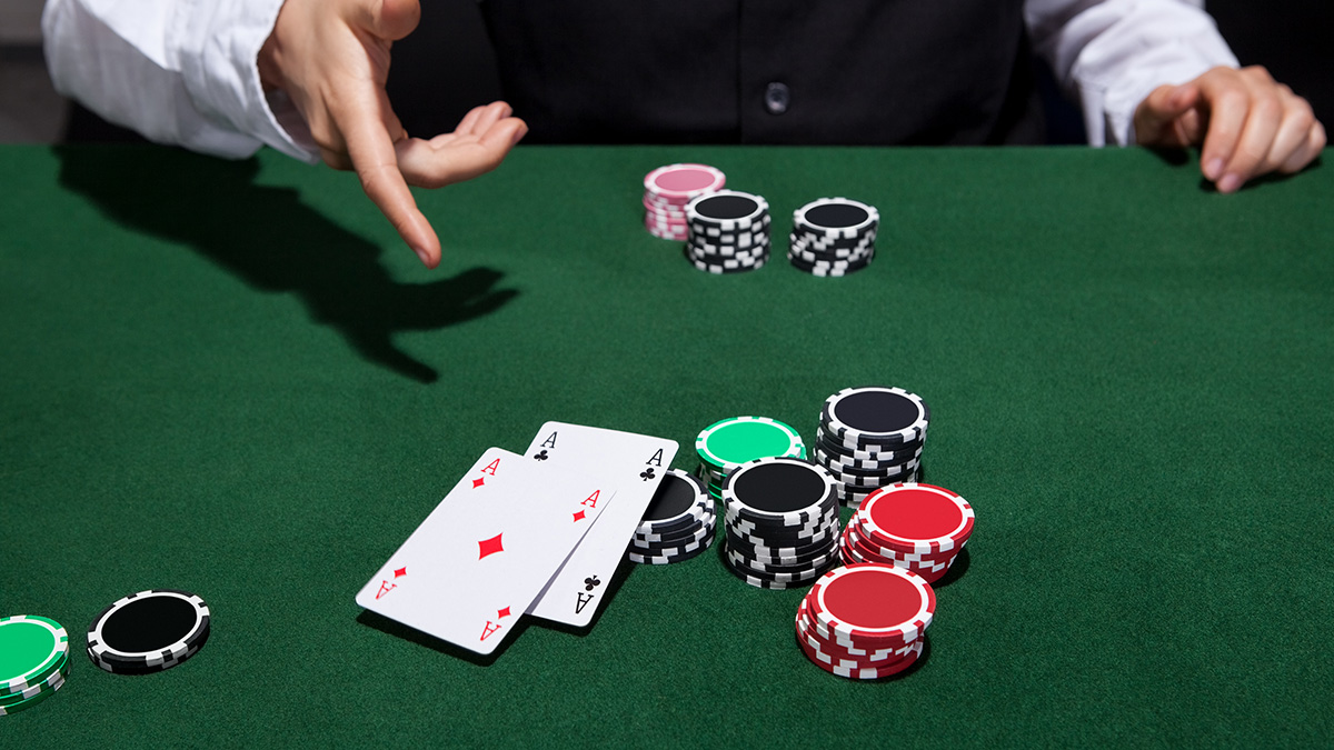 Picking An Online Poker Site Gambling